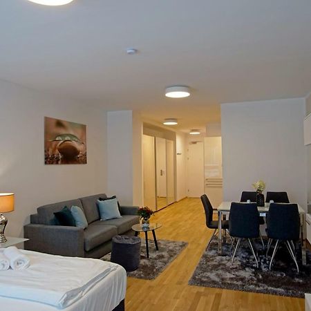 English Theater Apartment At Rathaus ウィーン エクステリア 写真