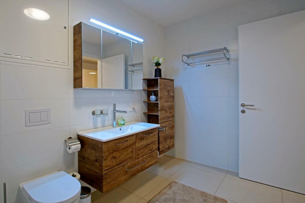 English Theater Apartment At Rathaus ウィーン エクステリア 写真